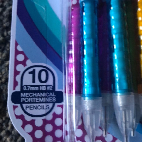 Paper 💕 Mate Polka Dot Mechanical Pencils - Picture 6 of 9